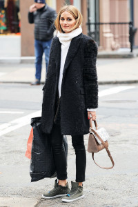 1453409128-hbz-turtleneck-47