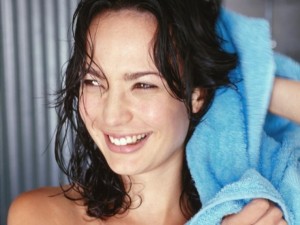 78606985-towel-dry-hair