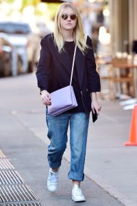 Dakota-Fanning_glamour_28sep14_getty_b_720x1080