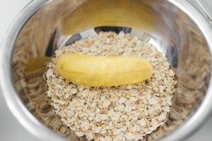 Masker-pisang-susu-dan-oat