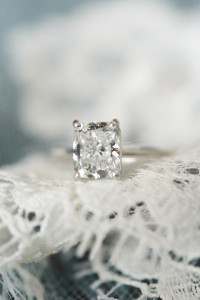 hbz-stylemepretty-engagement-ring-cuts-06