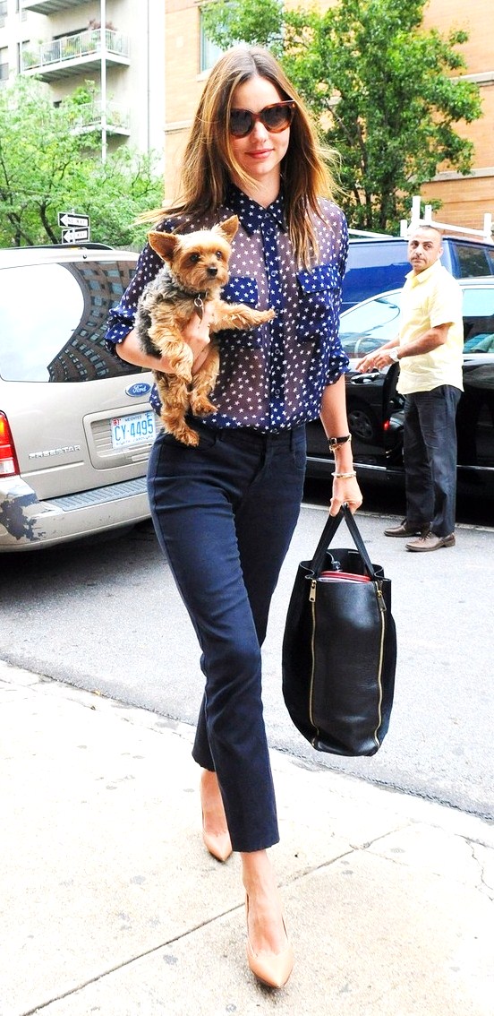 79574, NEW YORK, NEW YORK - Wednesday June 13, 2012. Gorgeous Victoria Secret model Miranda Kerr is seen arriving at a studio with her little dog in hand in New York City. Photograph: © PacificCoastNews.com **FEE MUST BE AGREED PRIOR TO USAGE** **E-TABLET/IPAD & MOBILE PHONE APP PUBLISHING REQUIRES ADDITIONAL FEES** LOS ANGELES OFFICE:+1 310 822 0419 LONDON OFFICE:+44 20 8090 4079
