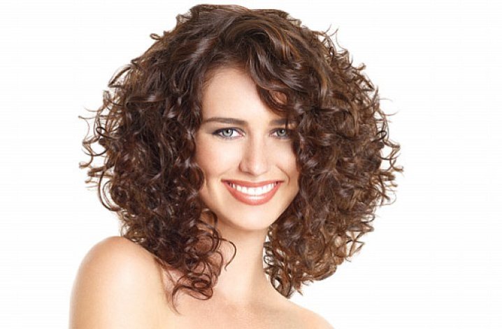 Hair-Products-for-Curly-Hair-e1415473553409