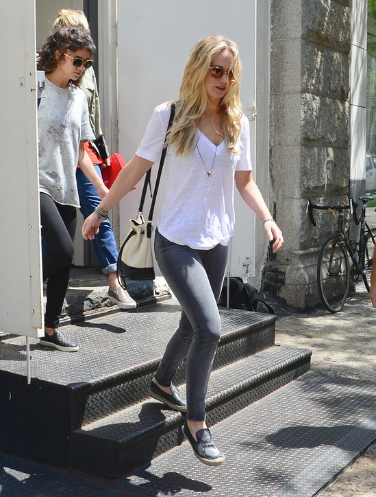 jennifer-lawrence-jeans-h724