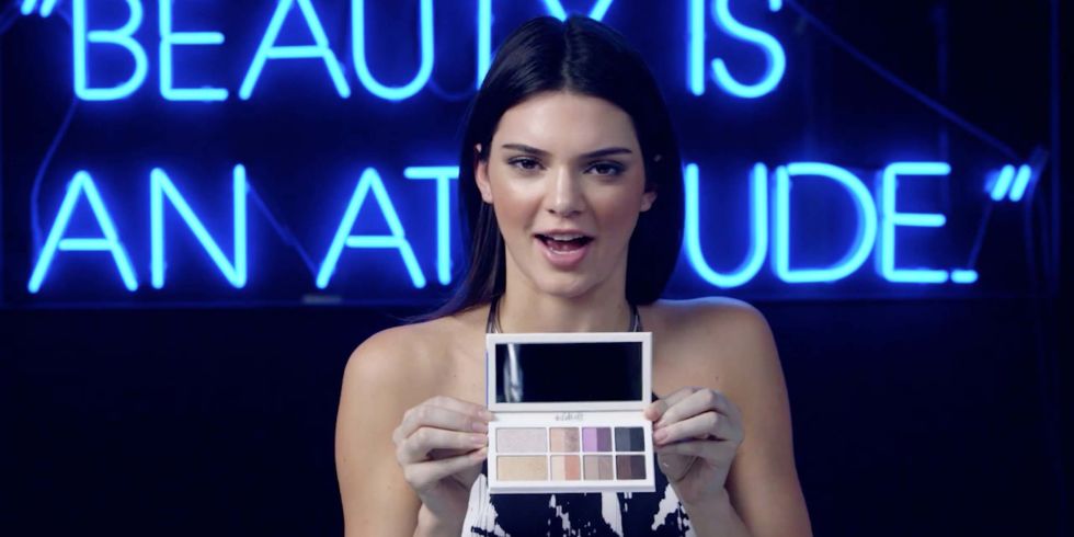 landscape-1455803599-kendall-jenner-eyeshadow-palette