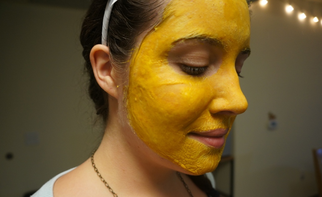 masker-kunyit