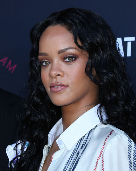rihanna-glitter