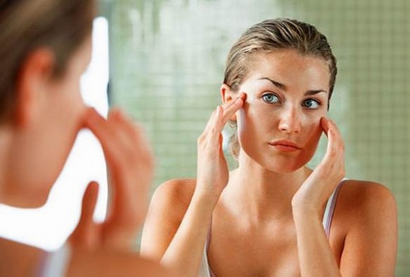 Oily-Skin-Care-for-Your-Natural-Beauty-Face-585x396
