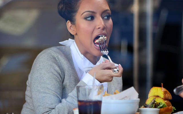 Kim-Kardashian-Eating
