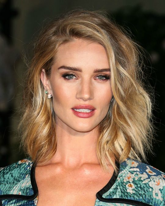 celebrity-hairstyle-ideas-rosie-huntington-whiteley-w540