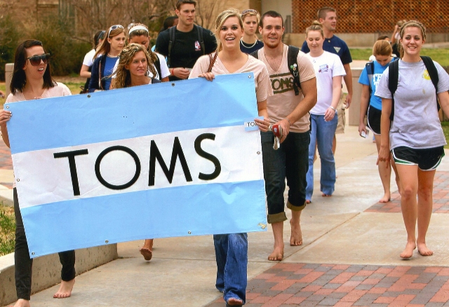 TOMS-one-day-without-shoes1