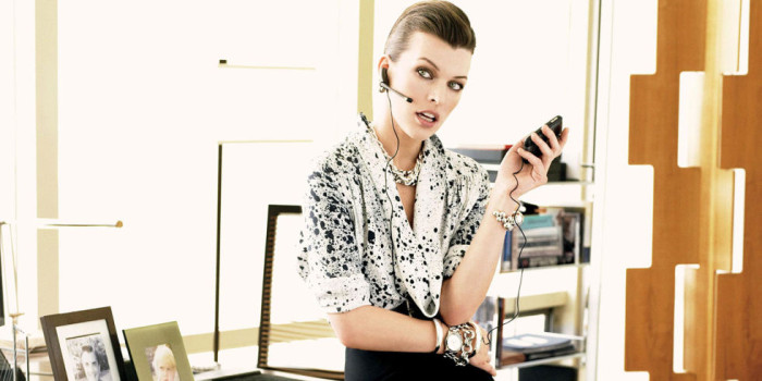 landscape-1435005267-hbz-office-linda-evangelista-index