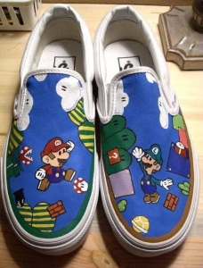 15 Sepatu bertema film kartun ini keren abis, bikin pengen ngoleksi!