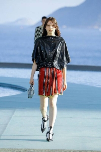 L Vuitton