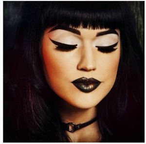 lipstik minyak