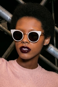 lipstik gelap