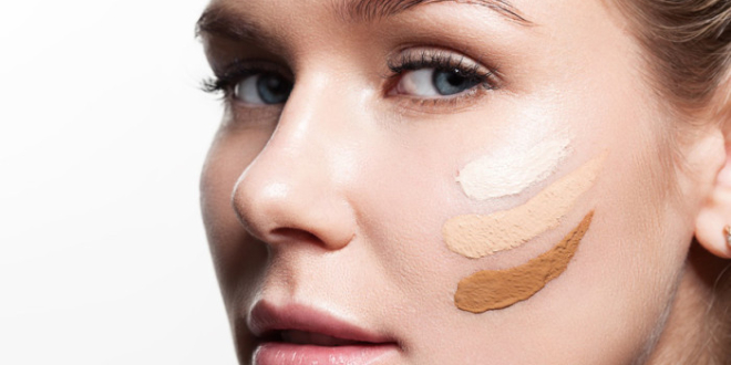 5-aturan-makeup-saat-gunakan-foundation