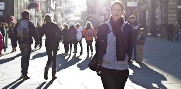 6-tips-untuk-berubah-dari-introvert-ke-ekstrovert