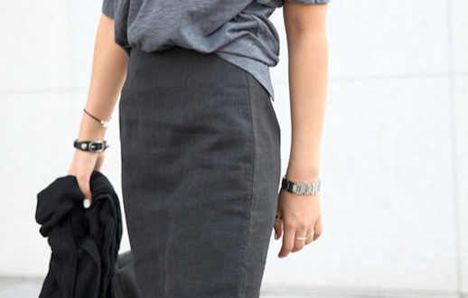 le-fashion-blog-grey-on-grey-office-look-slouchy-tee-fitted-pencil-skirt-black-tote-bag-via-death-by-elocution