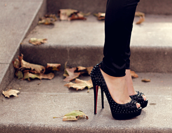 details-fashion-heels-high-heels-high-heels-shoes-favim-com-275334