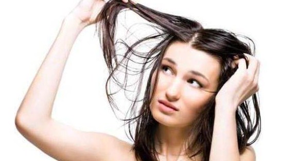 penyebab-dan-cara-mengatasi-rambut-lepek-serta-berminyak