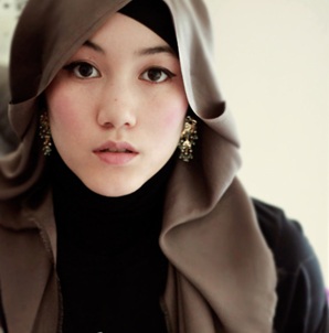 tips-memadukan-warna-hijab-dengan-warna-kulit-1