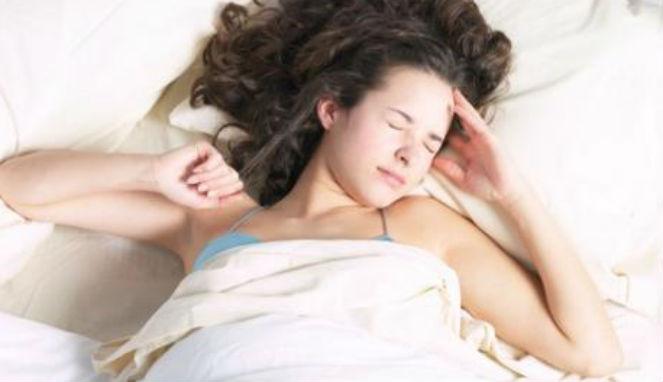 286523_wanita-pusing-saat-bangun-tidur-_663_382